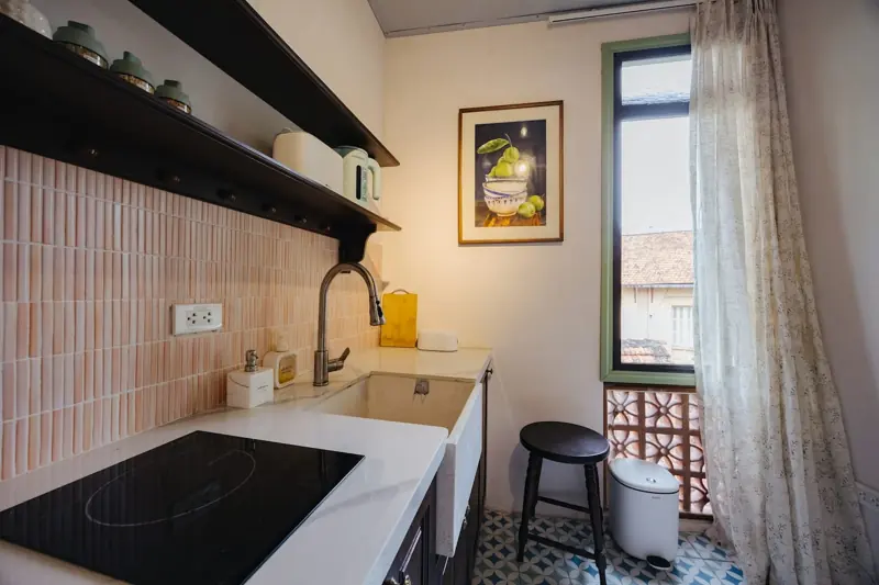 Xuân — Full kitchen